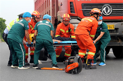 弥渡沛县道路救援